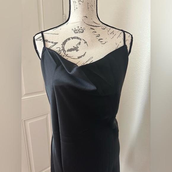 Casual dress - Picture 2 of 6